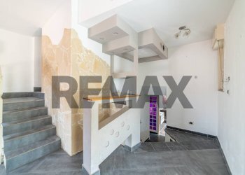 Scale - Villa Via Vito Longo
 
11, Misterbianco - foto 4