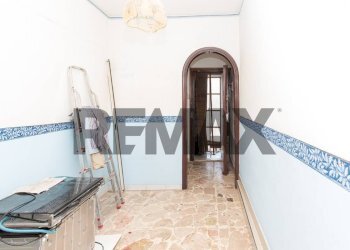 Hall / corridoio - Semi-detached house Stradale San Giorgio
 
46, Catania - photo 12