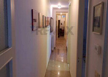 Hall / corridoio - Casa indipendente Via Gramsci
 
279, Riposto - foto 16