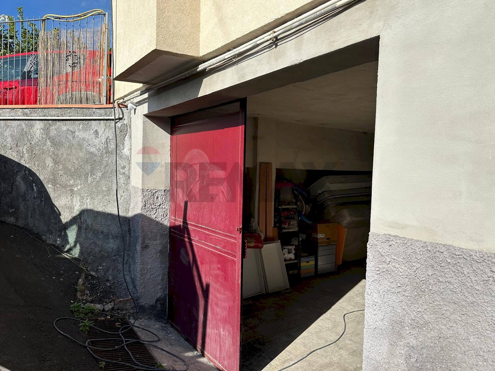 Edificio all\'aperto - Commercial Premises Via Federico de Roberto
8, Gravina di Catania - photo 2