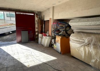 Dispensa di stoccaggio - Commercial Premises Via Federico de Roberto
8, Gravina di Catania - photo 5
