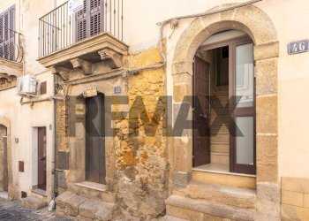 Edificio all\'aperto - Appartamento Via Pusterna
 
46/B, Caltagirone - foto 45