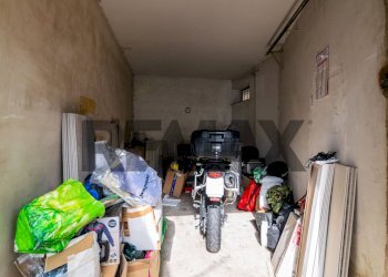 Dispensa di stoccaggio - Quadrilocale Via Madonna delle Lacrime
 
14, San Giovanni la Punta - foto 35