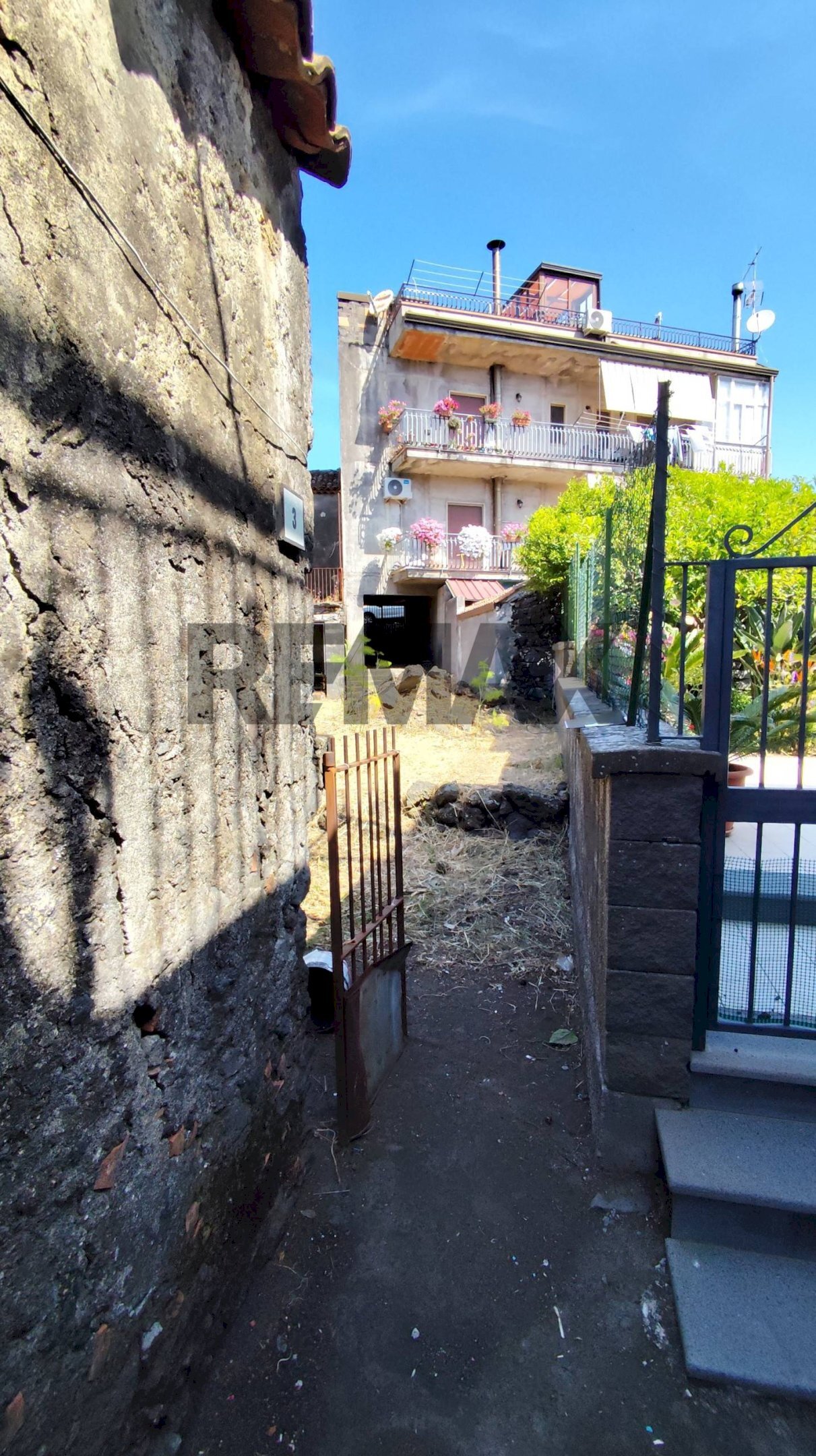Casa all\'aperto - Casa indipendente Via San Rocco
38, Linguaglossa - foto 2