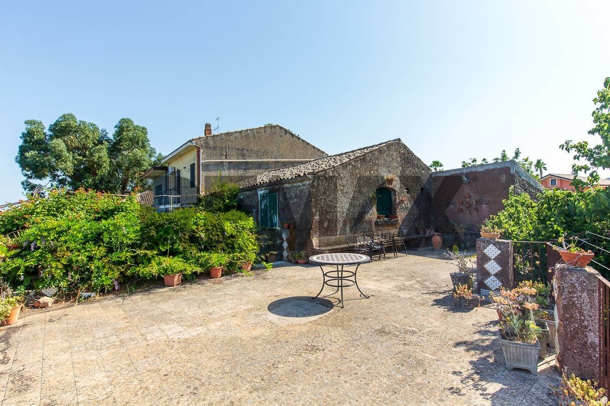 Casa all\'aperto - Villa Via Cavalier Pietro Leonardi
10, Viagrande - foto 3