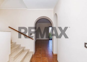 Scale - Villa Via Cavalier Pietro Leonardi
 
10, Viagrande - foto 10