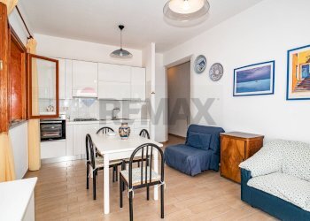 Sala da pranzo - Quadrilocale Contrada Sillemi
 
6, Letojanni - foto 1