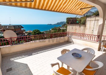 Terrazza - Quadrilocale Contrada Sillemi
 
6, Letojanni - foto 6
