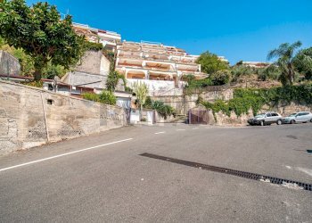 Edificio all\'aperto - Quadrilocale Contrada Sillemi
 
6, Letojanni - foto 23
