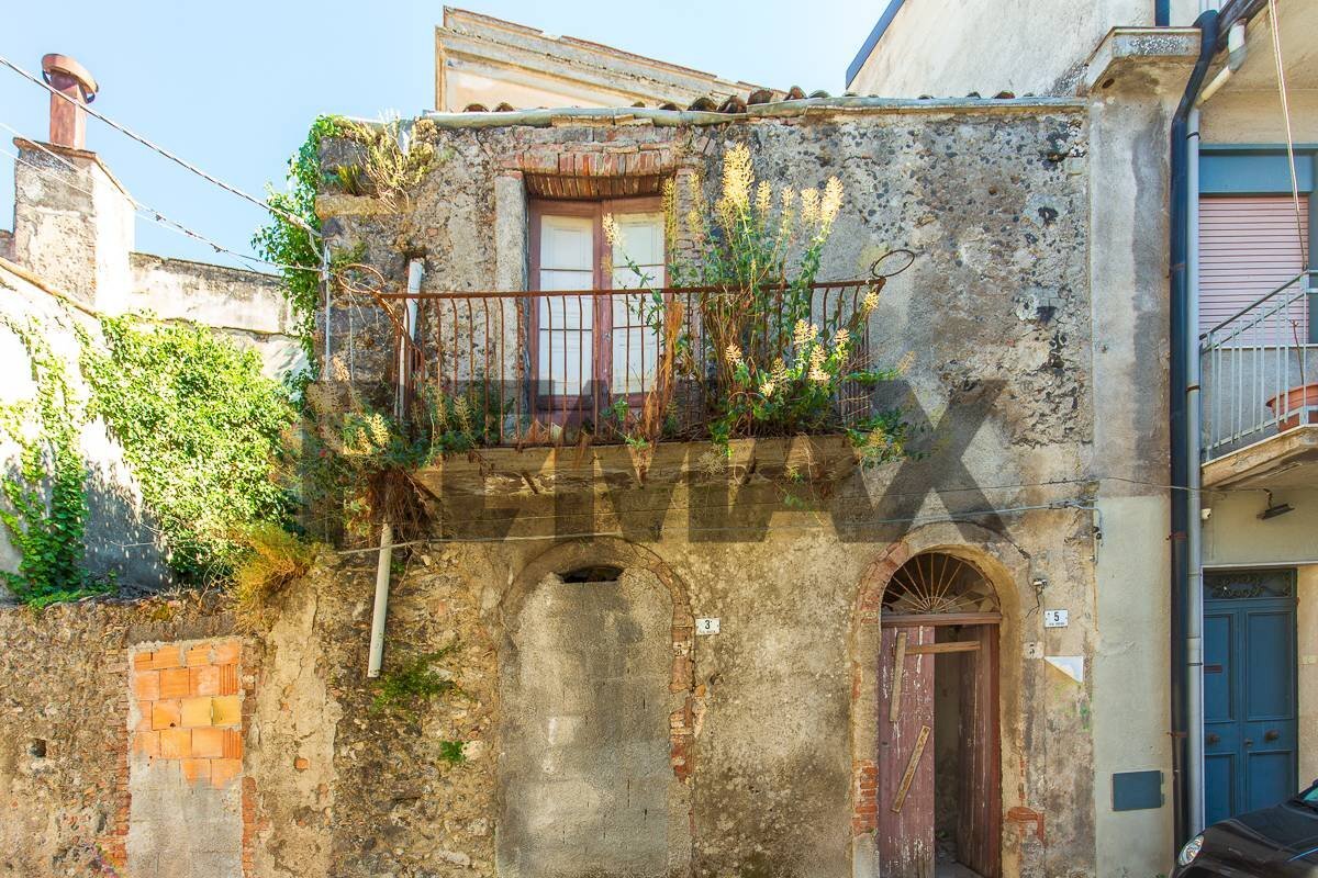 Casa all\'aperto - Independent house Via Rocca
 
10-12, Randazzo - photo 1