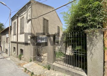 Casa all\'aperto - Villa Via Mannella
 
15, Spadafora - foto 2
