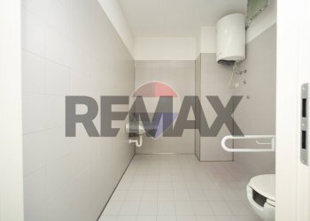 Bagno - Commercial Premises Via Portico
 
65, Orio al Serio - photo 26
