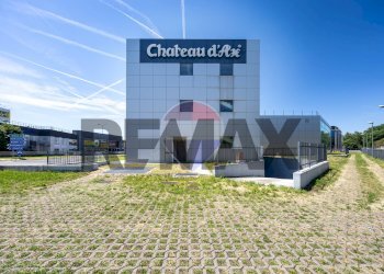 Edificio all\'aperto - Commercial Premises Via Portico
 
65, Orio al Serio - photo 34
