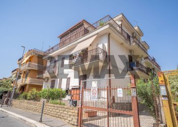 Edificio all\'aperto - Bilocale Via Castelplanio
18, Roma - foto 7