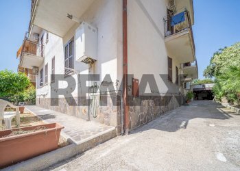 Edificio all\'aperto - Bilocale Via Castelplanio
18, Roma - foto 10