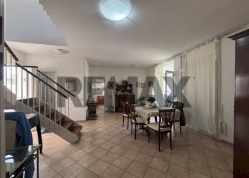 Sala da pranzo - Villa Via Zaccaria Negroni
 
12, Nettuno - photo 44
