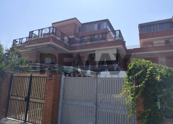 Edificio all\'aperto - Two-room apartment Via Bologna
54, Ardea - photo 3