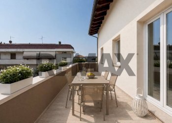 Balcone - Four-room apartment Via Resistenza
 
7, Macherio - photo 7