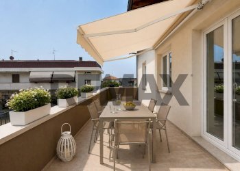 Terrazza - Four-room apartment Via Resistenza
 
7, Macherio - photo 9