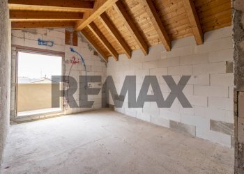 Stanza vuota - Four-room apartment Via Resistenza
 
7, Macherio - photo 13