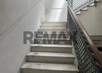 Scale - Appartamento Via Giacomo Venezian
 
35, Messina - foto 6