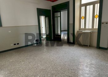 Stanza vuota - Appartamento Via Giacomo Venezian
 
35, Messina - foto 13