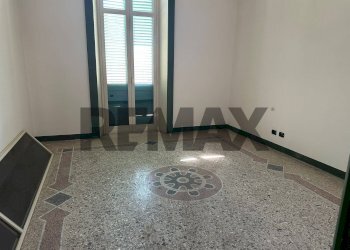 Stanza vuota - Appartamento Via Giacomo Venezian
 
35, Messina - foto 14