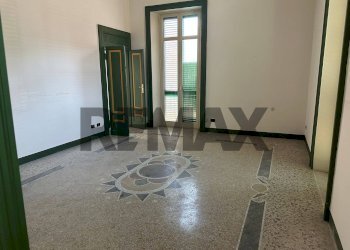 Stanza vuota - Appartamento Via Giacomo Venezian
 
35, Messina - foto 15