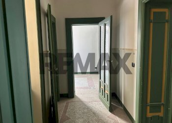 Hall / corridoio - Appartamento Via Giacomo Venezian
 
35, Messina - foto 19