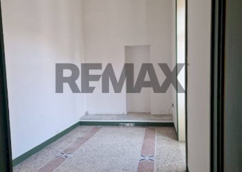 Stanza vuota - Appartamento Via Giacomo Venezian
 
35, Messina - foto 30