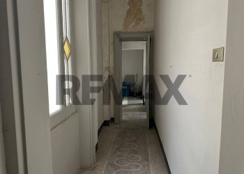 Hall / corridoio - Appartamento Via Giacomo Venezian
 
35, Messina - foto 37