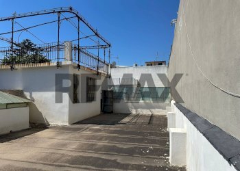 Terrazza - Appartamento Via Giacomo Venezian
 
35, Messina - foto 40