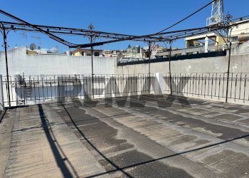 Terrazza - Appartamento Via Giacomo Venezian
 
35, Messina - foto 48
