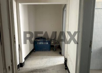 Hall / corridoio - Appartamento Via Giacomo Venezian
 
35, Messina - foto 57