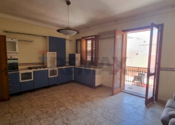 Cucina - Three-room apartment Via Giardinelli
 
56, Scordia - photo 7