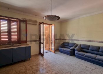 Soggiorno - Three-room apartment Via Giardinelli
 
56, Scordia - photo 11