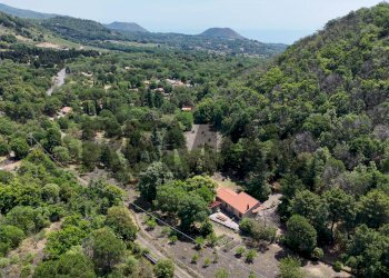 Vista delle montagne - Terreno edificabile via Alfredo Maria Mazzei
36, Nicolosi - foto 2