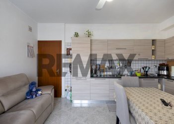 Sala da pranzo - Trilocale VIA ROMA
 
95, Aci Sant'Antonio - foto 15