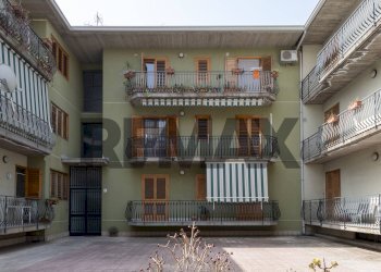 Edificio all\'aperto - Trilocale VIA ROMA
 
95, Aci Sant'Antonio - foto 20