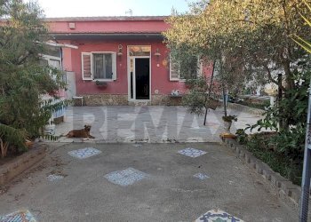 Casa all\'aperto - Casa semi indipendente VIA NAZIONALE
 
109, San Michele di Ganzaria - foto 2
