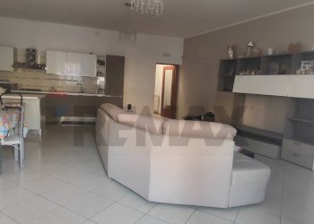 Sala da pranzo - Casa semi indipendente VIA NAZIONALE
 
109, San Michele di Ganzaria - foto 11