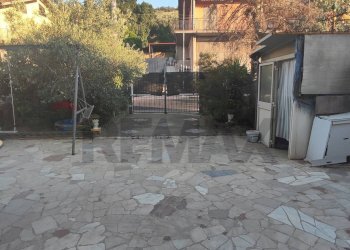 Terrazza - Casa semi indipendente VIA NAZIONALE
 
109, San Michele di Ganzaria - foto 31