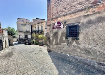 Edificio all\'aperto - Independent house via Federico Secondo
 
14, Castiglione di Sicilia - photo 4