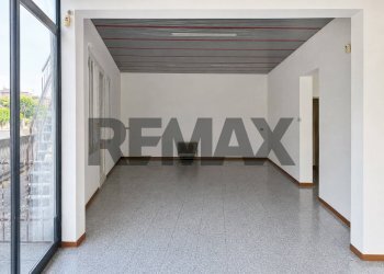 Stanza vuota - Negozio Via Ariosto
11, Masi Torello - foto 3