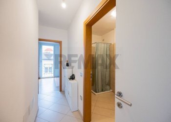 Hall / corridoio - Three-room apartment VIA GONZAGA
 
14, Viadana - photo 7