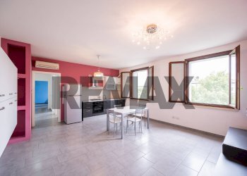 Sala da pranzo - Trilocale Via Villa Del Veneziano
 
11, Viadana - foto 10