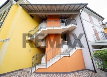 Casa all\'aperto - Trilocale Via Villa Del Veneziano
 
11, Viadana - foto 33