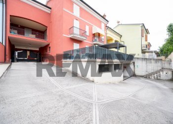 Edificio all\'aperto - Trilocale Via Villa Del Veneziano
 
11, Viadana - foto 41