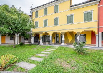 Casa all\'aperto - Trilocale Via Villa Del Veneziano
 
11, Viadana - foto 46