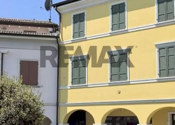 Edificio all\'aperto - Trilocale Via Villa Del Veneziano
 
11, Viadana - foto 51